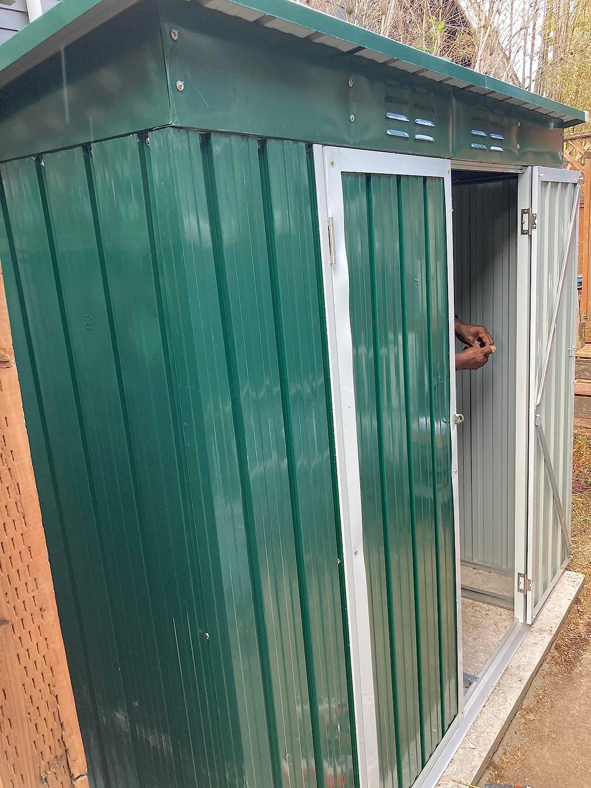 Bealife 6' x 4' Outdoor Storage Shed,Metal Shed Lockable Door - Dark Gray customer photo 1