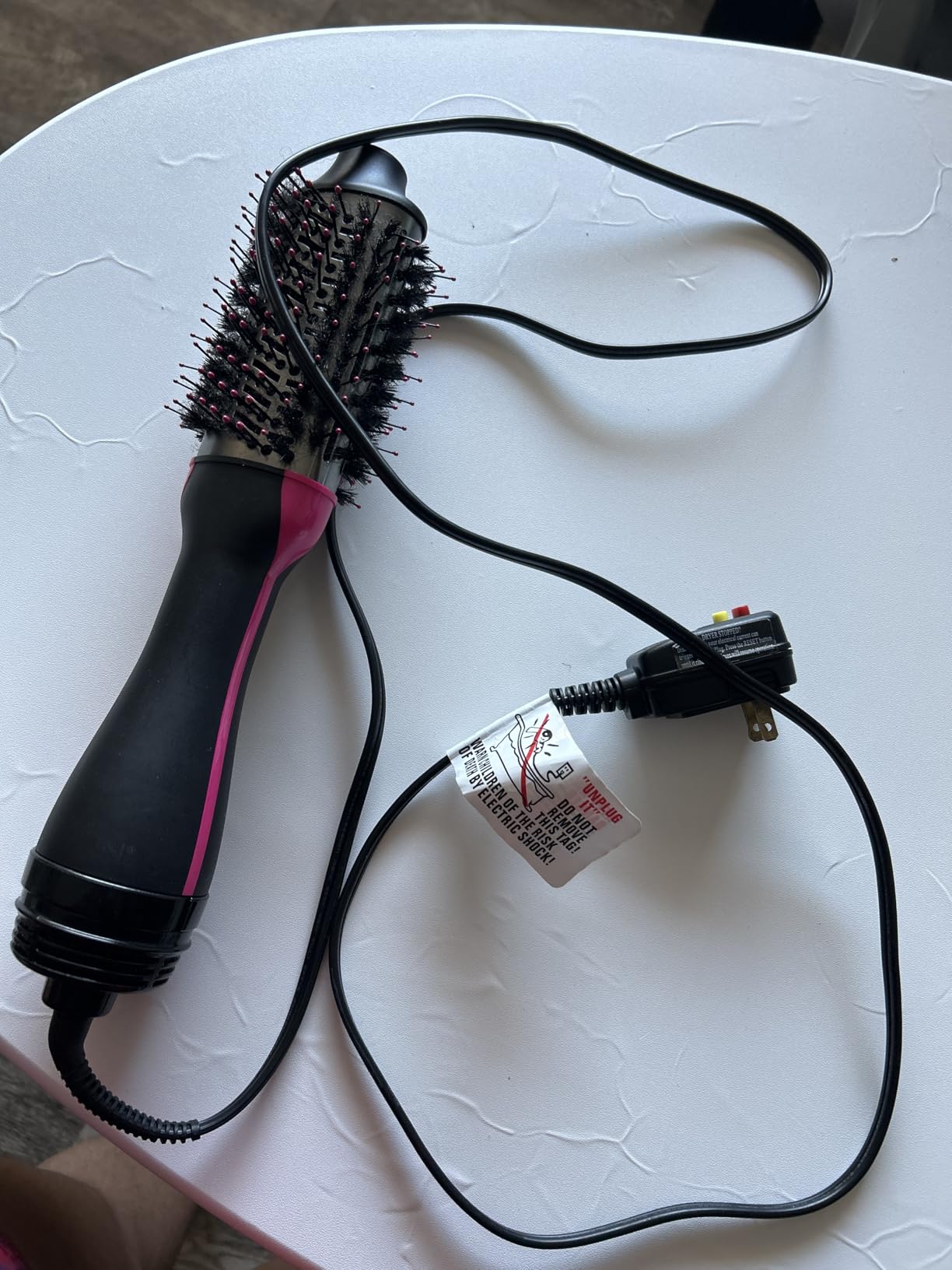 Dimecano Hair Dryer Brush, 4 in 1 One Step Hair Dryer and Styler Volumizer, Professional Hot Air Brush with Negative Ion Anti-frizz Blowout for Drying, Straightening, Salon, Black Pink customer photo 2