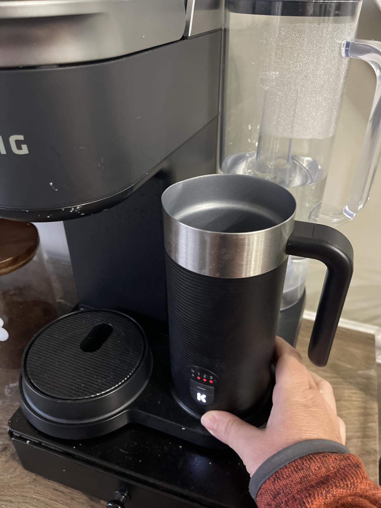 Keurig K-Café SMART Single Serve Coffee Maker with WiFi Compatibility, Latte and Cappuccino Machine with Built-In Frother, 6 Brew Sizes, Black customer photo 1