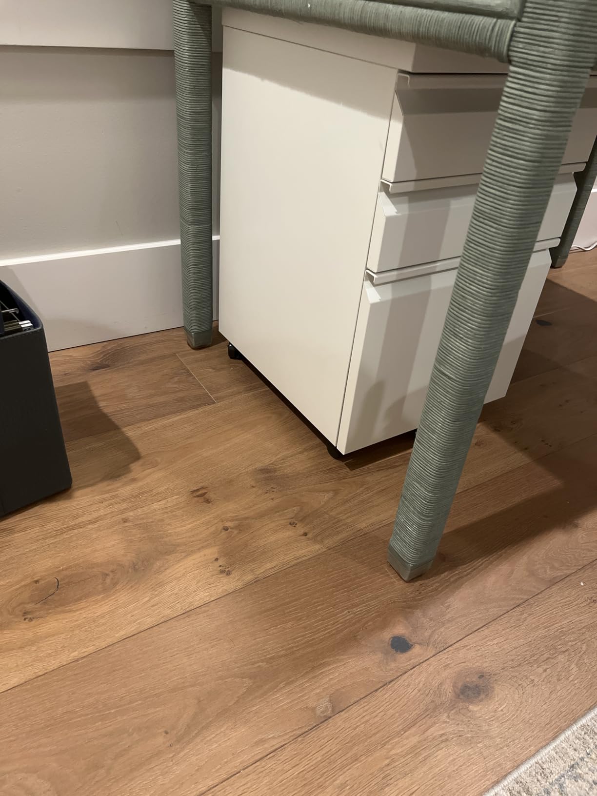 DEVAISE 3 Drawer File Cabinet with Lock, Fully Assembled Except Casters customer photo 1
