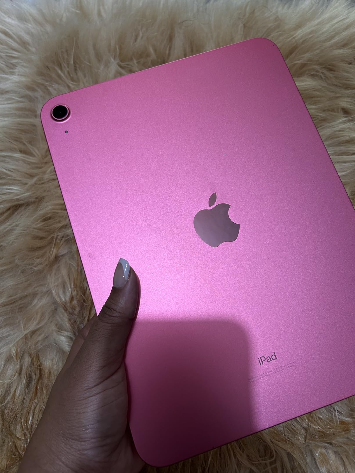 Apple iPad 10th Generation customer photo 2