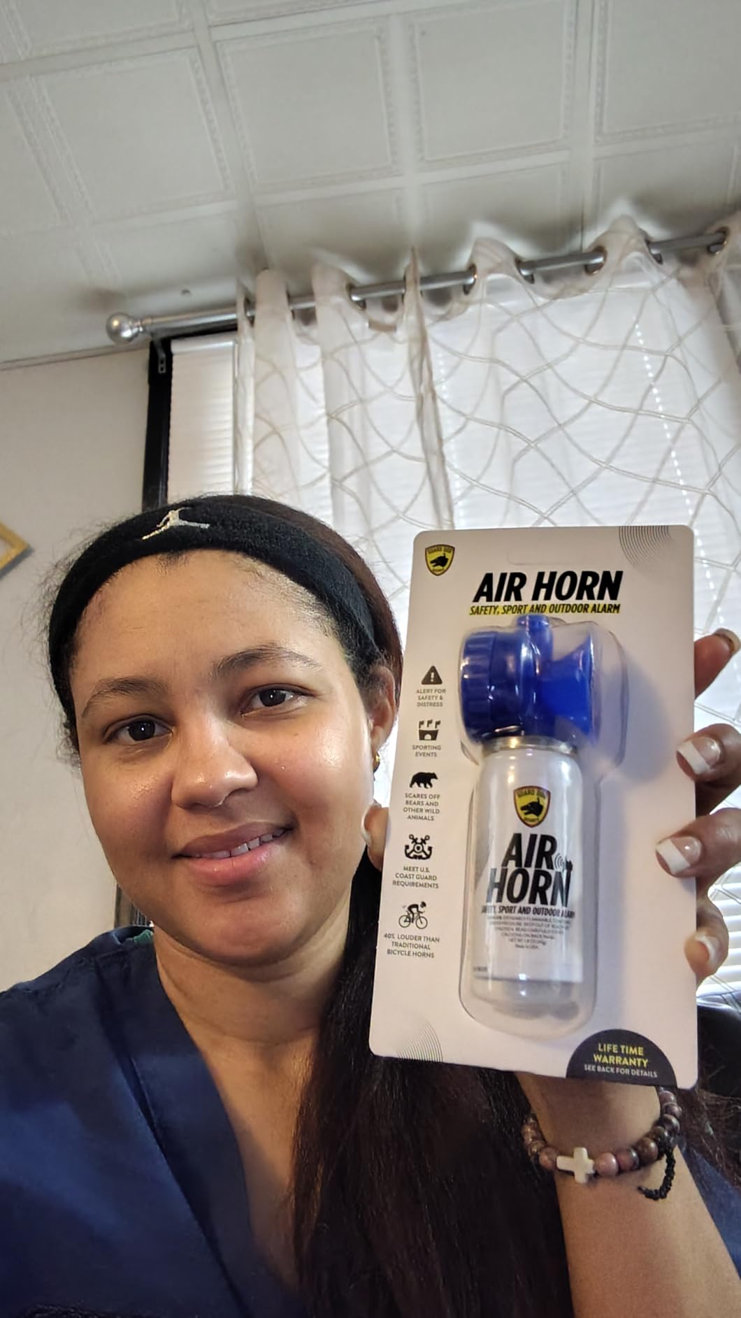 Guard Dog Security Air Horn for Safety, Loud Blow Horn, Hand Held Mini Air Horn, Fog and Boat Horn for Marine, Football Games, Sporting Events and Outdoor Alarms, Powerful 1-Mile Sound Blast 1.4 oz customer photo 1