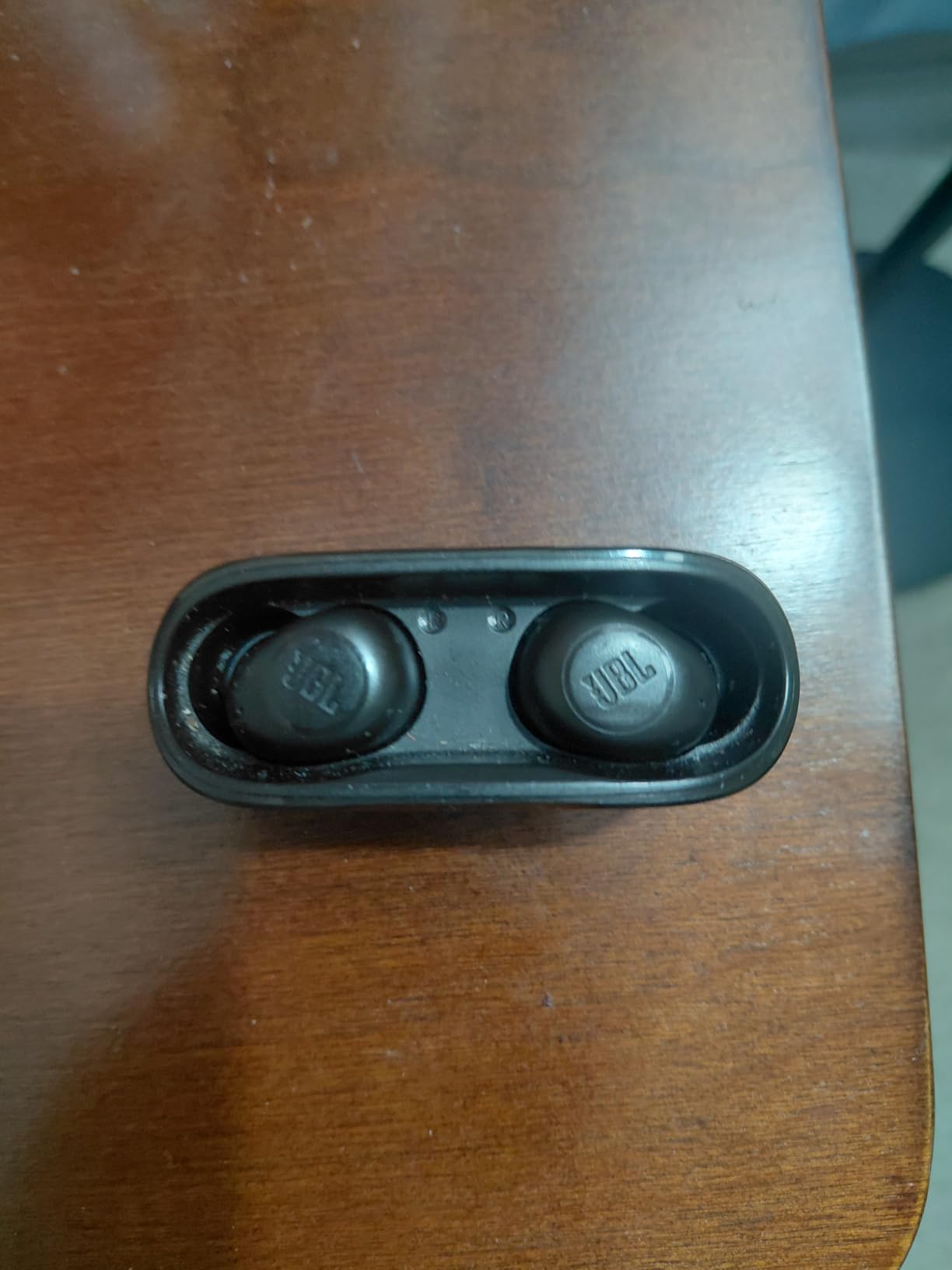 JBL Vibe Buds - True Wireless Earbuds - Black customer photo 2