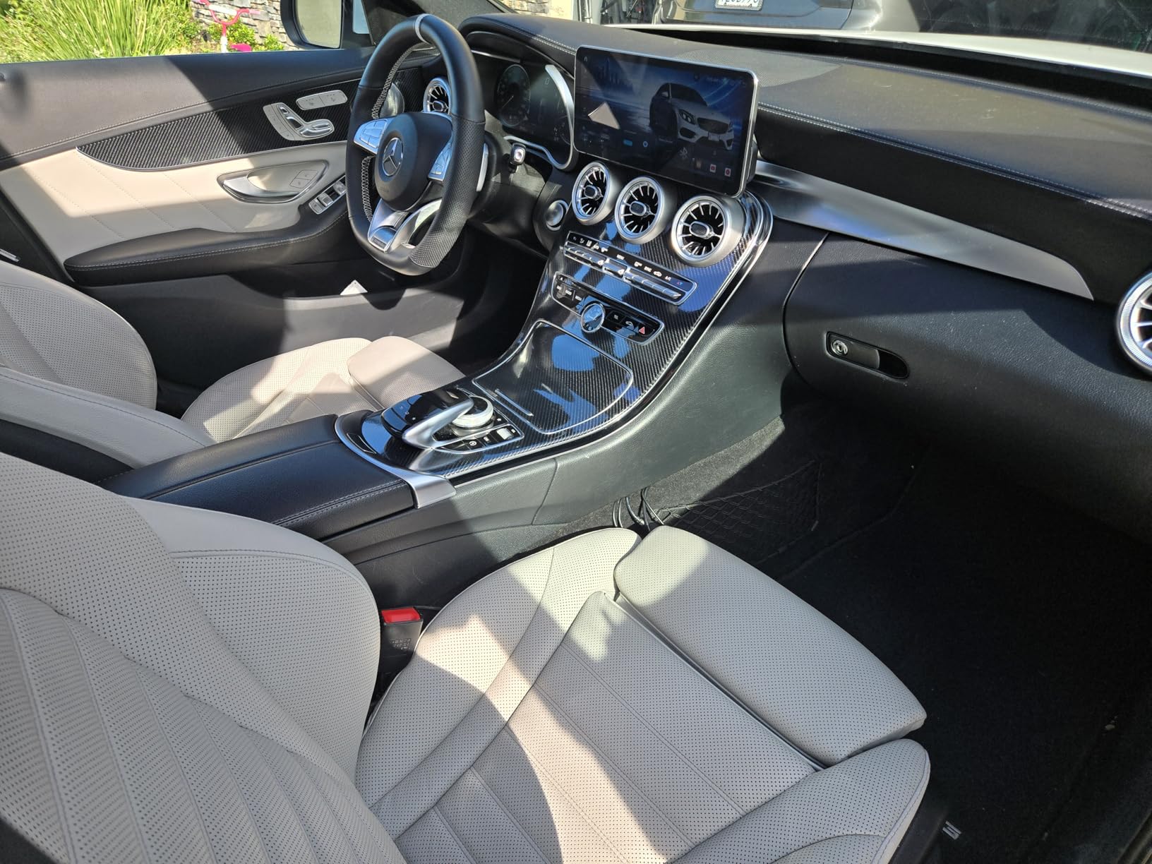 Jay Leno's Garage Leather Cleaner and Conditioner for Car Interior – Advanced Car Seat Leather Cleaner and Conditioner, Auto Leather Care Kit for Interior Detailing and Upholstery Cleaning customer photo 1