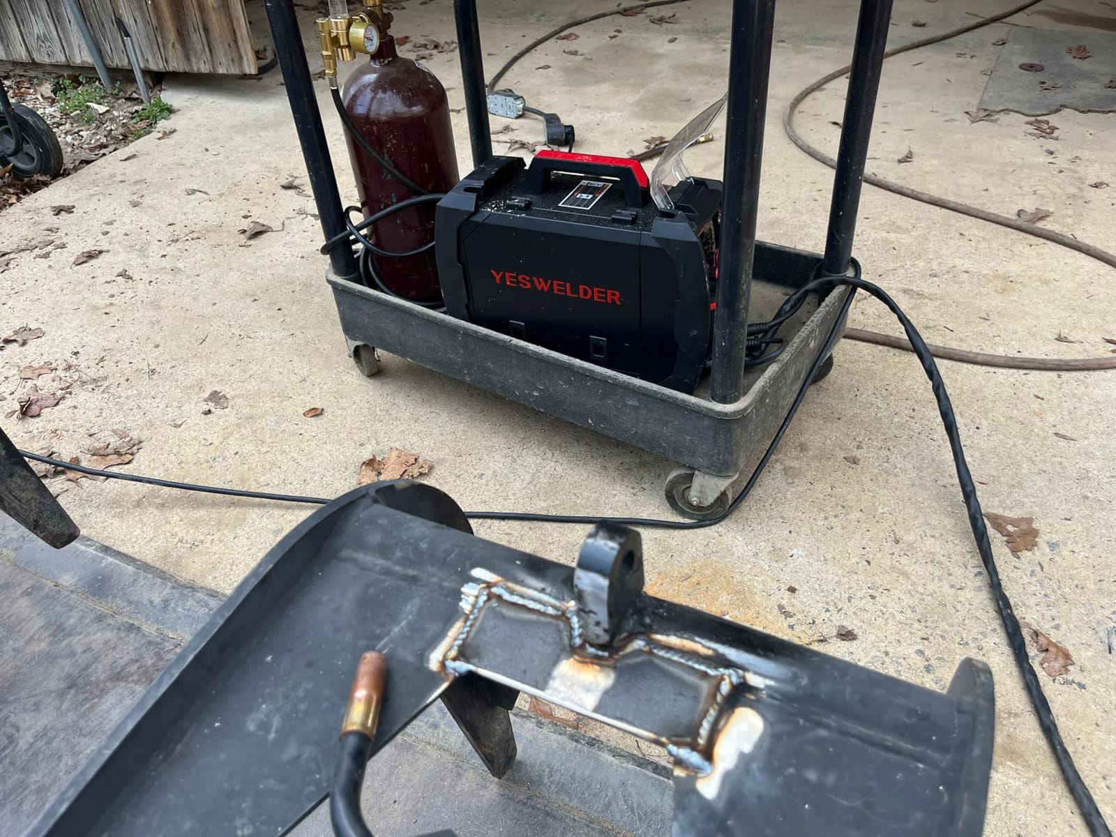 YESWELDER 160A MIG Welder, 110V/220V MIG/Flux Core/Lift TIG/Stick customer photo 1