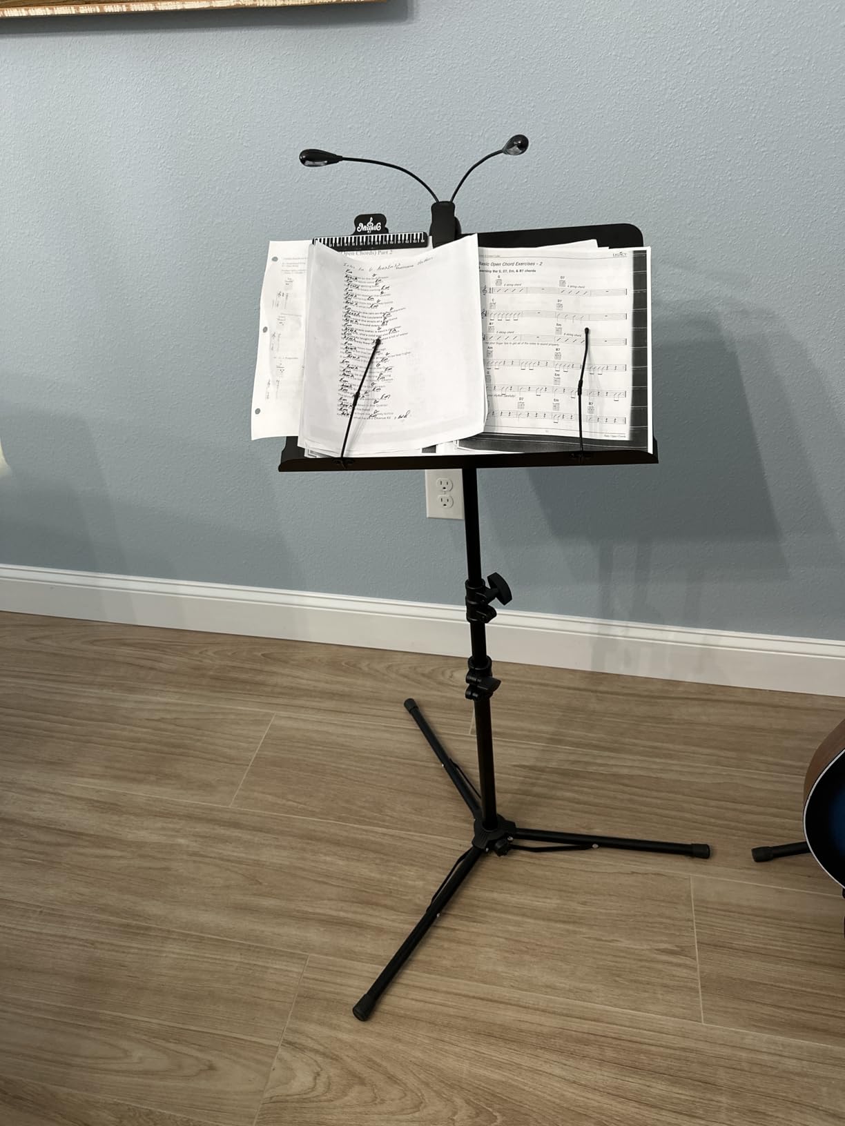 Ramzi Music Stand For Sheet Music customer photo 1