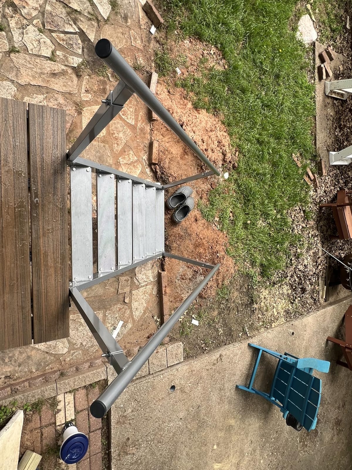 VEVOR Dock Stairs 4 Steps, 500lbs Load Pool Steps, Adjustable Height Aluminum Dock Ladders, Pontoon Boat Ladder with Handrails & Widen Nonslip Pedals for Lake/Pool/Marine Boarding/RV/House customer photo 2