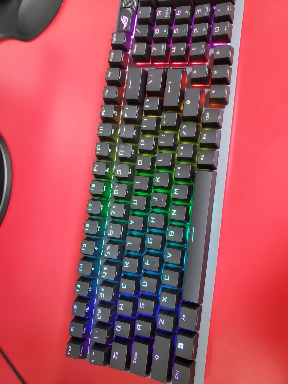 ASUS ROG Strix Scope II 96 Wireless Mechanical Gaming Keyboard – 96% Full-Size, Tri-Mode Connectivity, Hot Swappable Pre-lubed ROG NX Snow Linear Switches, PBT Keycaps, RGB, PC/Mac Support-Black customer photo 1