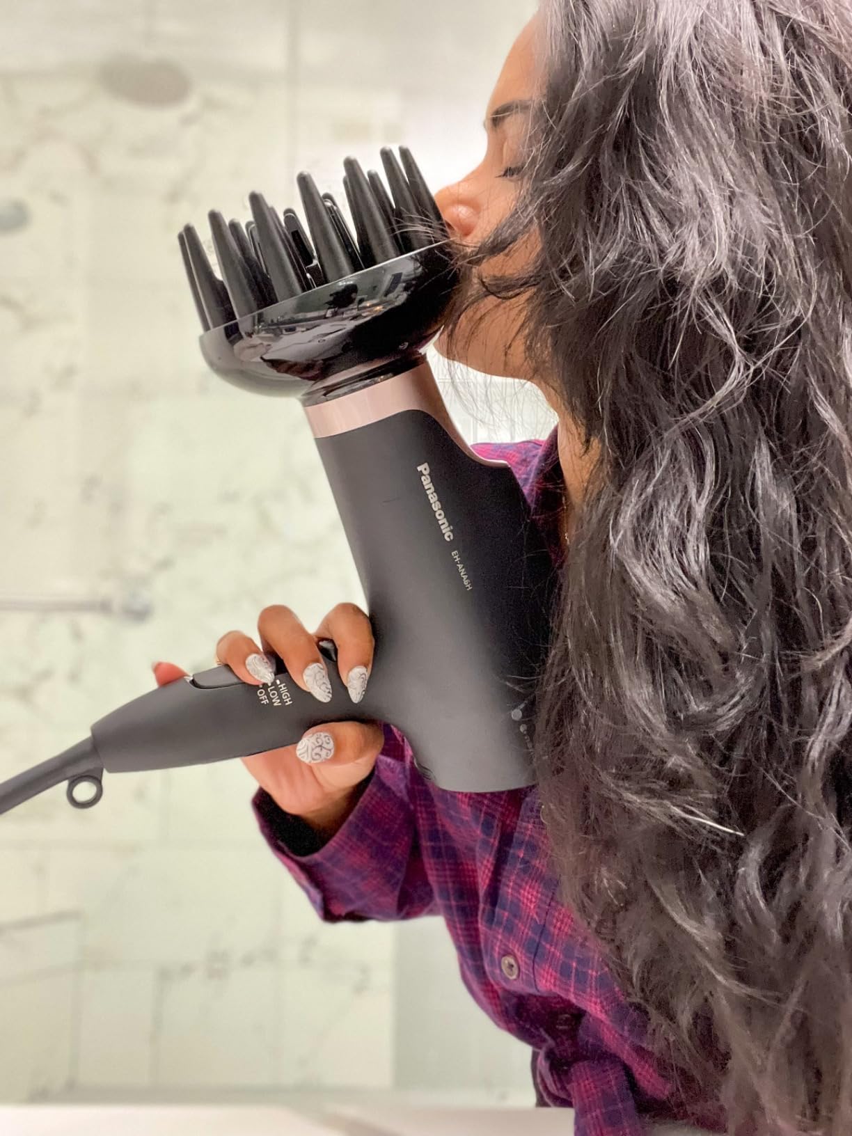 Panasonic Nanoe Salon Hair Dryer with Oscillating Quickdry Nozzle, Diffuser & Concentrator Attachments, 3 Heat & 2 Speed Settings, Japanese Technology for All Hair Types – EH-ANA6HN (Black/Pink Gold) customer photo 1