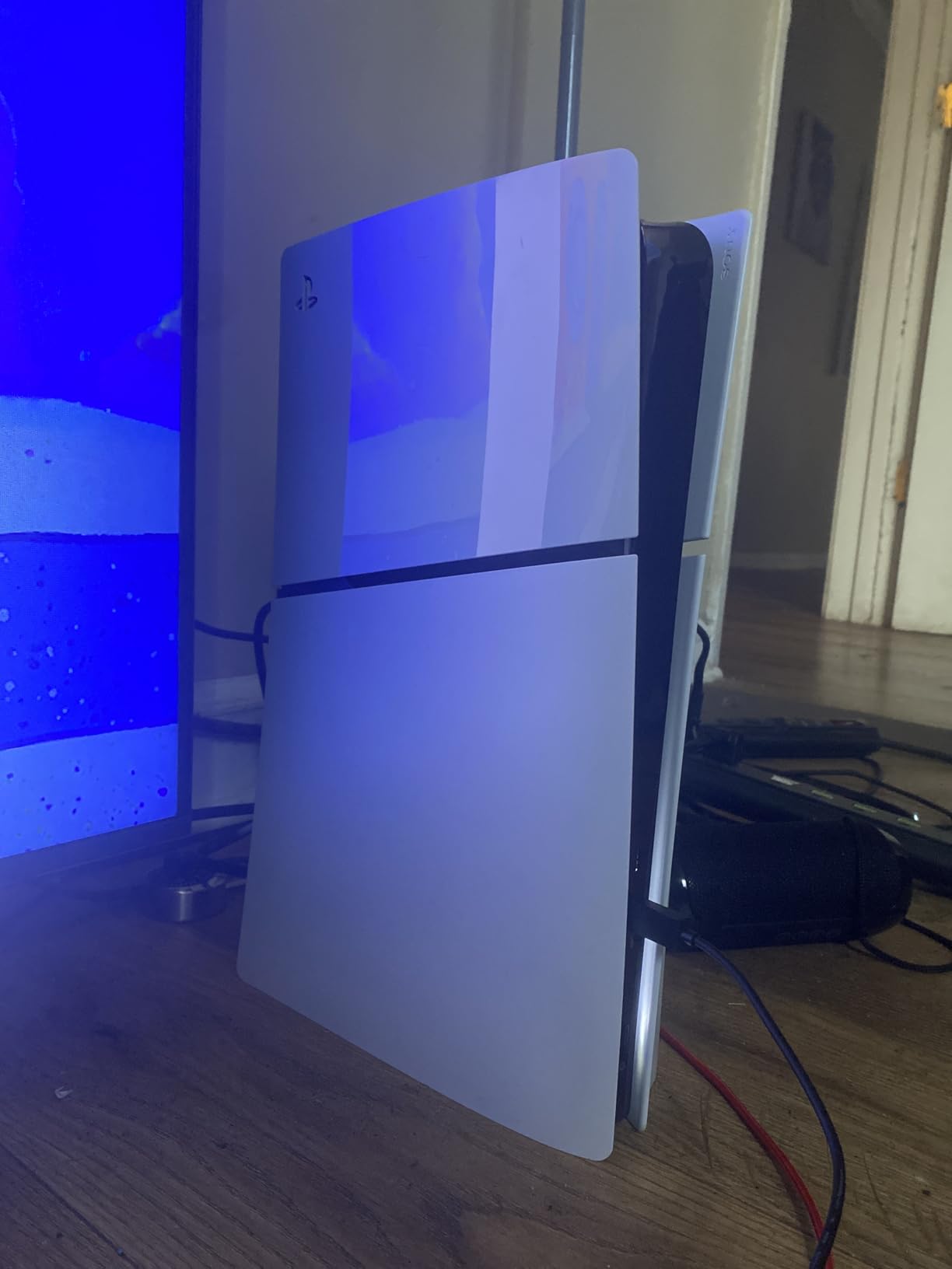 PlayStation®5 console (slim) (Renewed) customer photo 1
