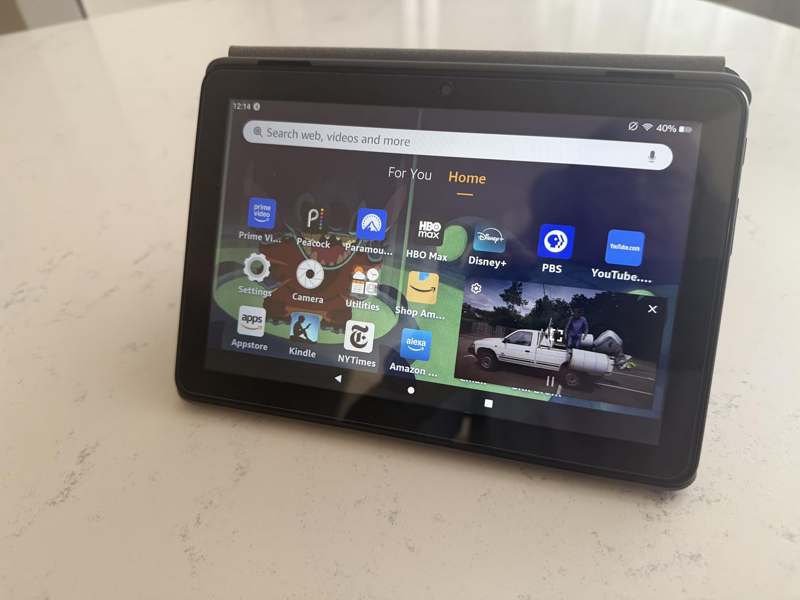 Amazon Fire HD 8 customer photo 2