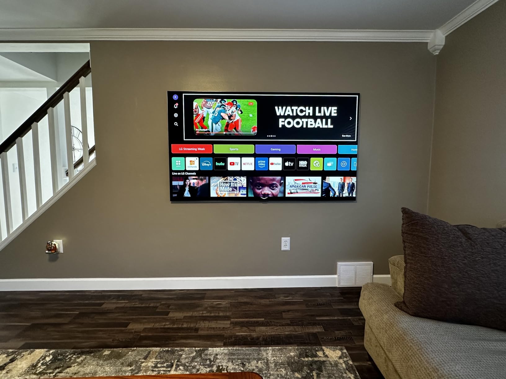 LG 83-Inch Class OLED evo G4 Series Smart TV 4K Processor Flat Screen with Magic Remote AI-Powered with Alexa Built-in (OLED83G4WUA, 2024) customer photo 2