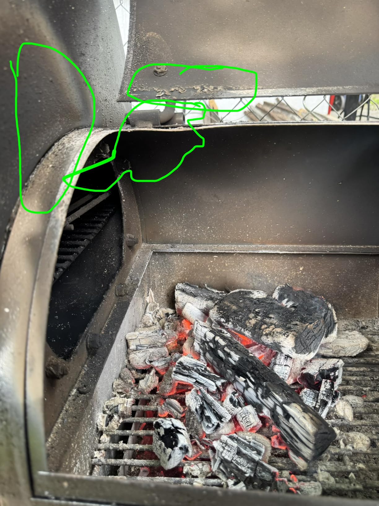 Oklahoma Joe's Highland Offset Charcoal Smoker and Grill with 900 sq. in. Cooking Area in Black customer photo 1