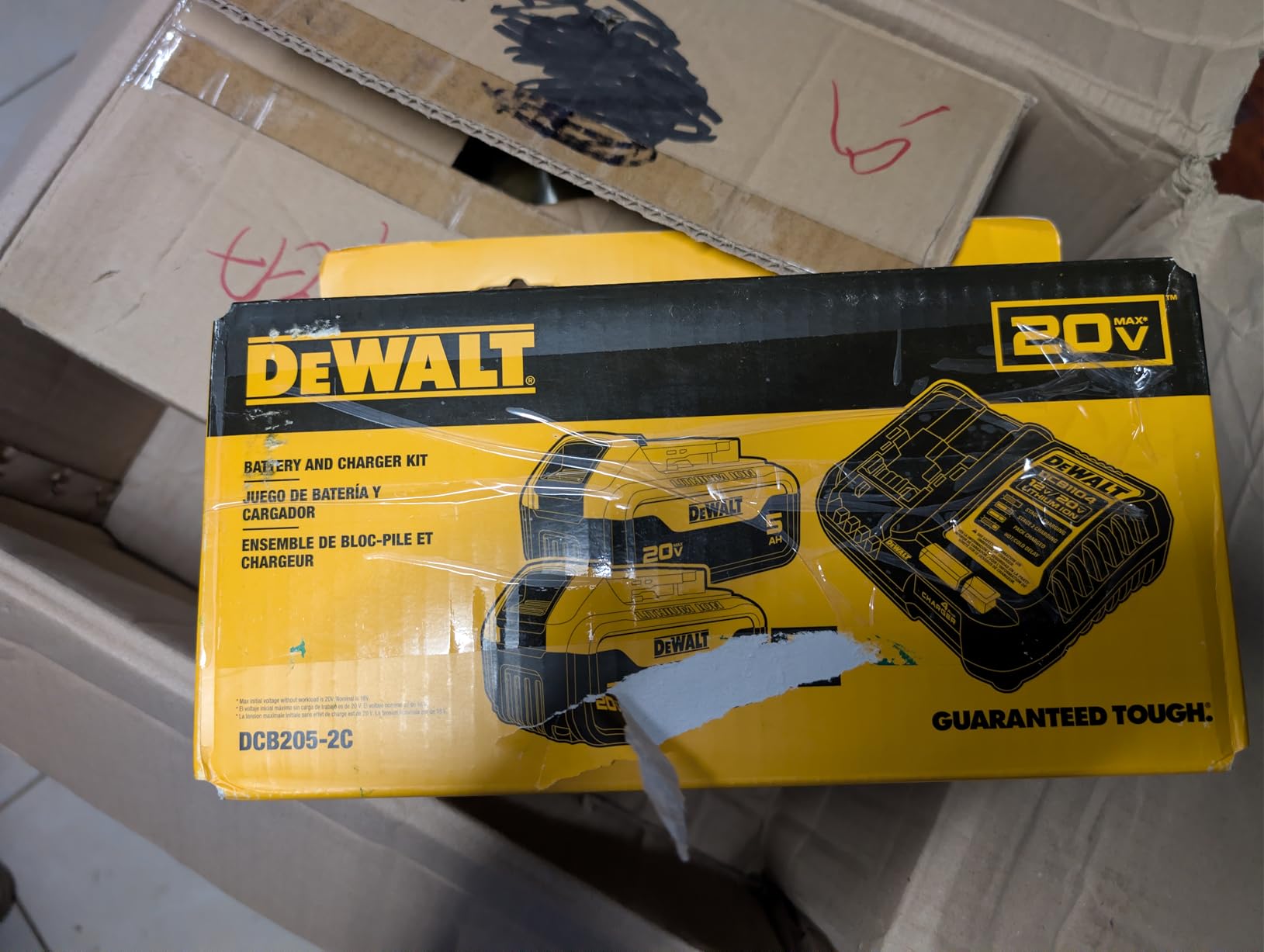 DEWALT 20V MAX Lithium-Ion Battery 2-Pack, 5.0 Ah (DCB205-2c) customer photo 1