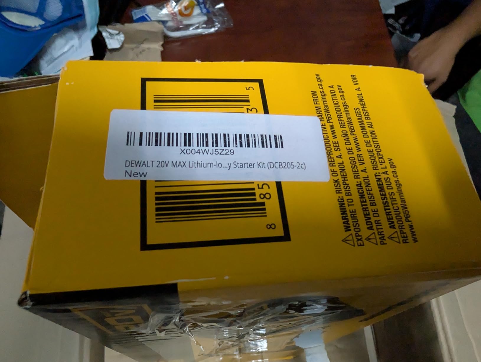 DEWALT 20V MAX Lithium-Ion Battery 2-Pack, 5.0 Ah (DCB205-2c) customer photo 2