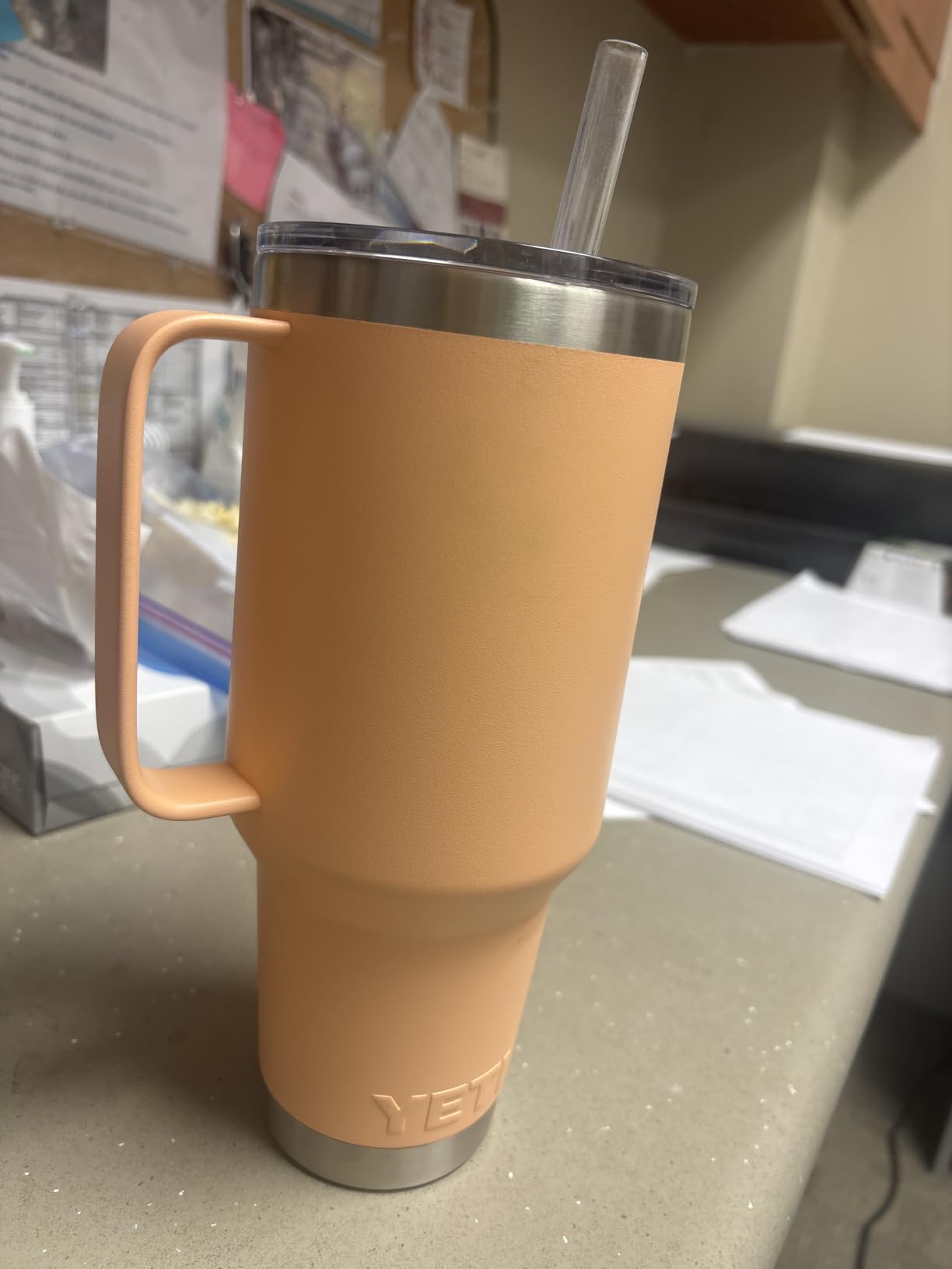 YETI Rambler 42 oz Tumbler with Handle and Straw Lid, Travel Mug Water Tumbler, Vacuum Insulated Cup with Handle, Stainless Steel, Tropical Pink customer photo 2