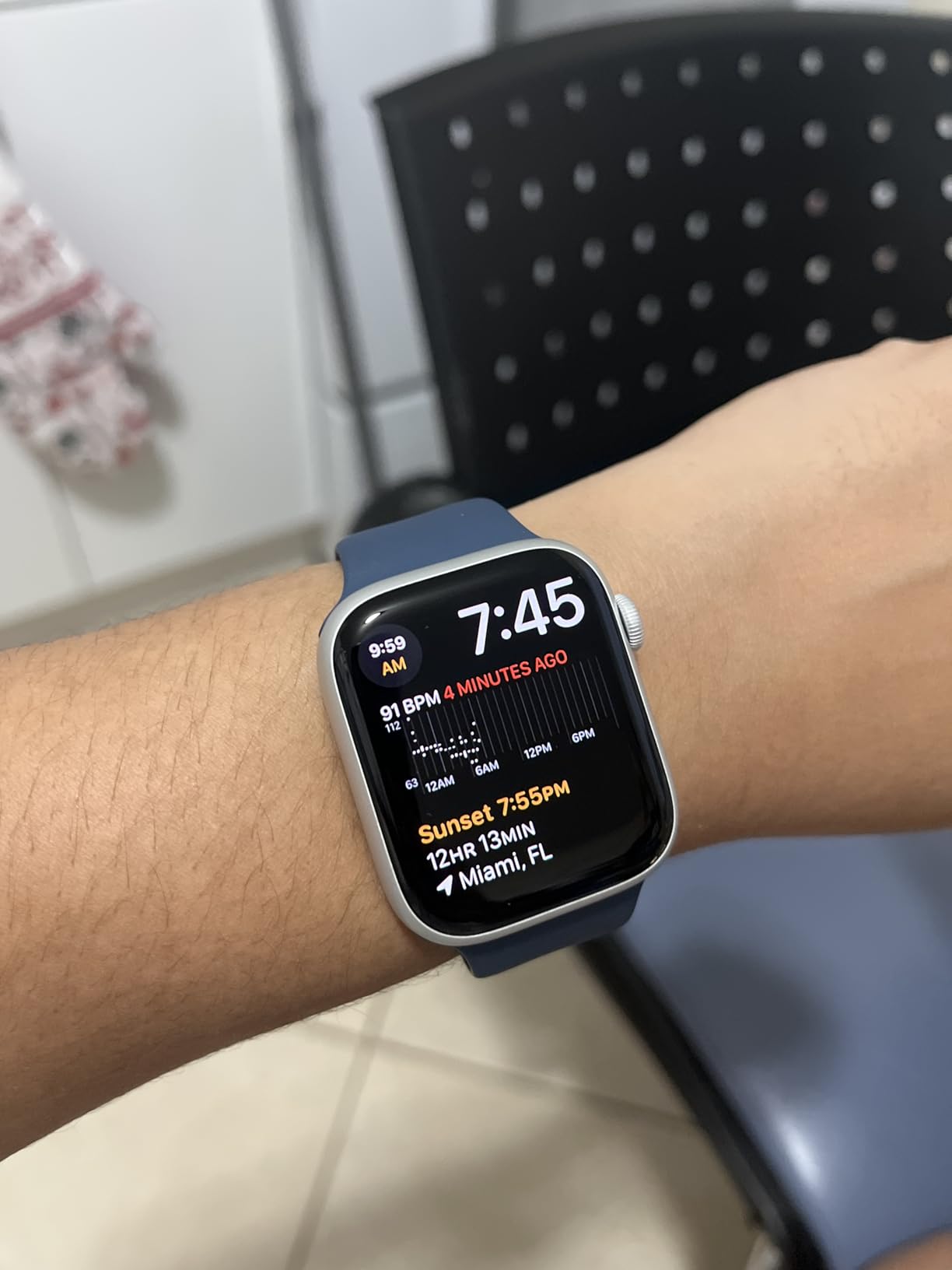 Apple Watch Series 9 [GPS, 45mm] - Midnight Aluminum Case with Midnight Sport Band, M/L (Renewed Premium) customer photo 2