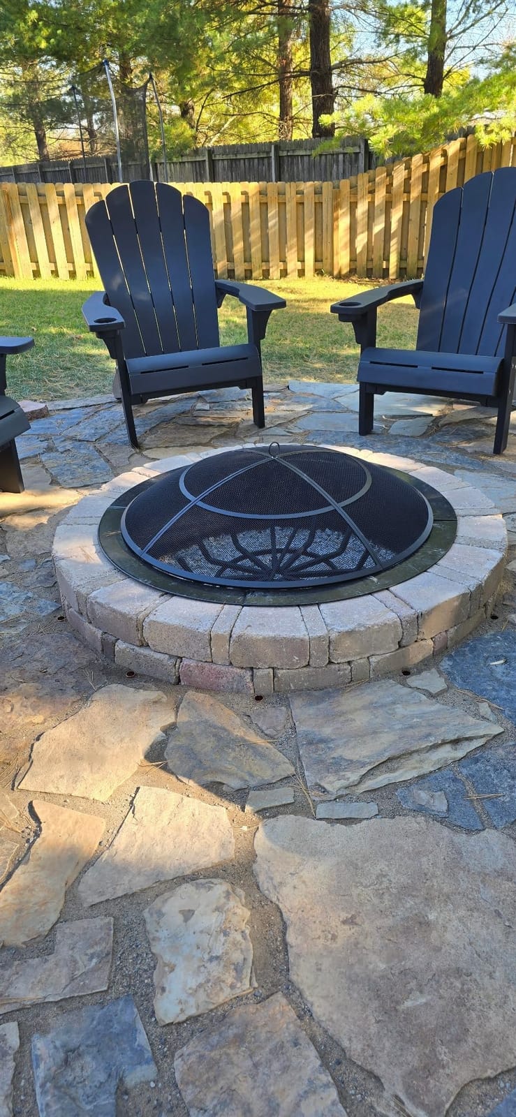 Fire Pit Spark Screen,22 Inch Fire Pit Screen Cover Outdoor with Handle&Poker,Firepit Screens Round Cover Mesh Replacement Heavy-Duty Steel Fire Pit Cover for Backyard/Beach/RV Camping customer photo 2