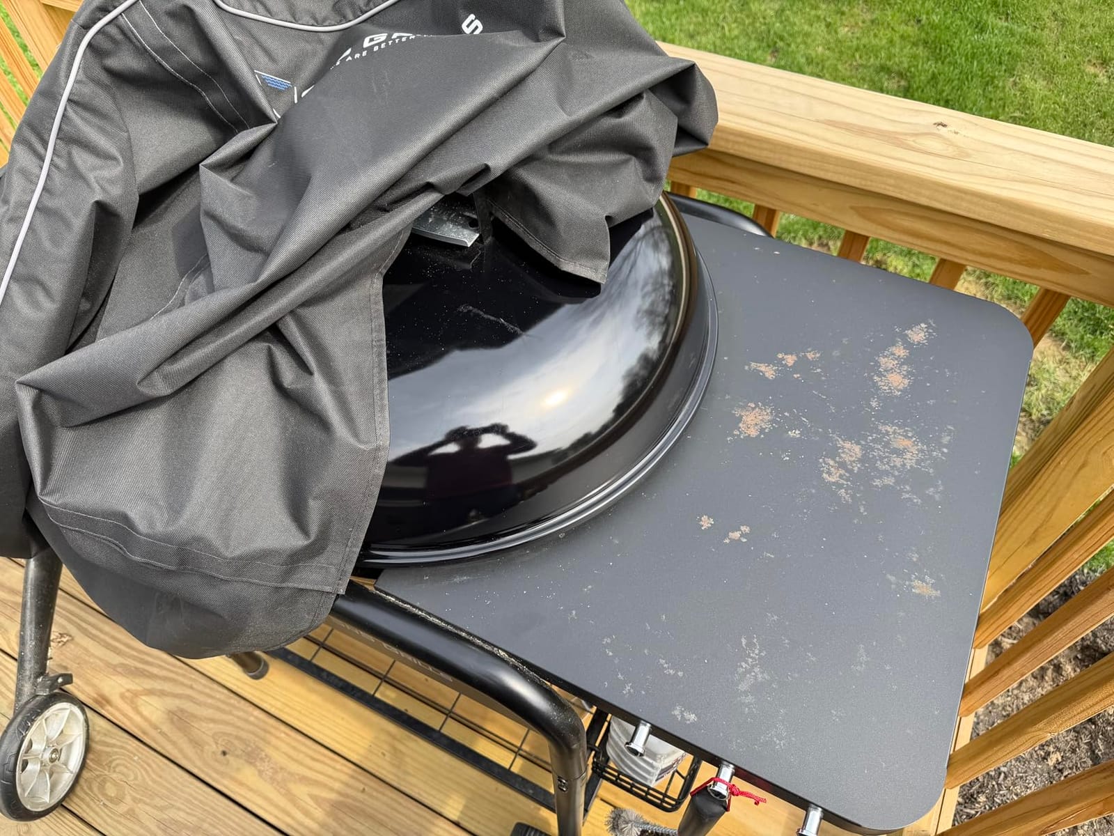 SnS Grills 22-Inch Charcoal Grill and Smoker — MasterKettle with Patented Slow ‘N Sear Deluxe Insert, 304 Stainless EasySpin Grate, Integrated Side Table, 10-Year Warranty. customer photo 2