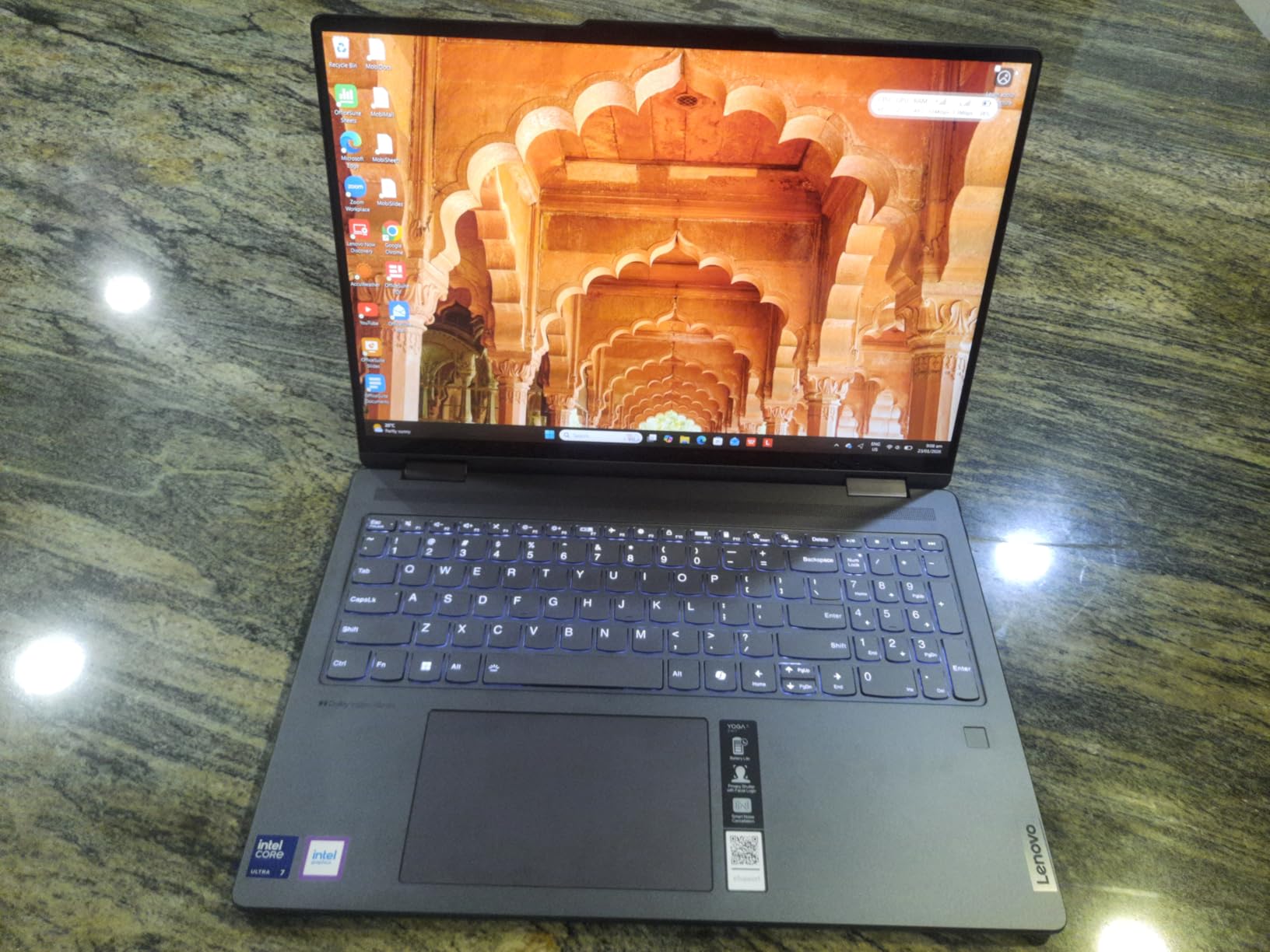 Yoga 7i 2-in-1 customer photo 1