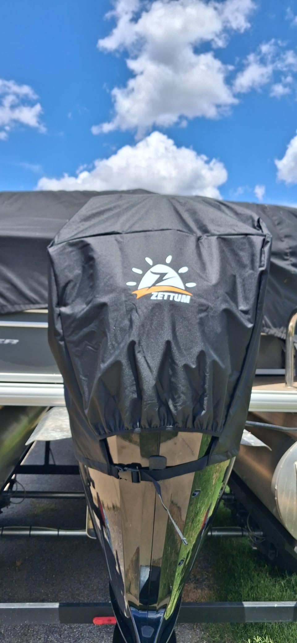Zettum Outboard Motor Cover, 600D Boat Motor Cover Waterproof & Heavy Duty, Fade-Resistant Boat Engine Cover - Fit for Motor 115-225 HP, Black customer photo 1