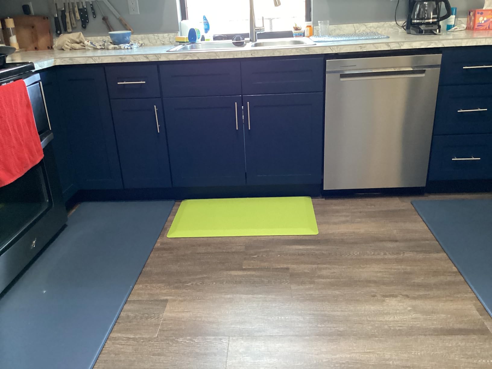 Ophanie Anti Fatigue Cushioned Mat, 3/4 inch, 20x48 Anti Fatigue Cushioned Mat,Kitchen Rugs,Waterproof,Comfort Ergonomic Standing Mat for Office,Home,Sink with 99+ Pairs of Anti-Slip Bottom Ridges customer photo 1