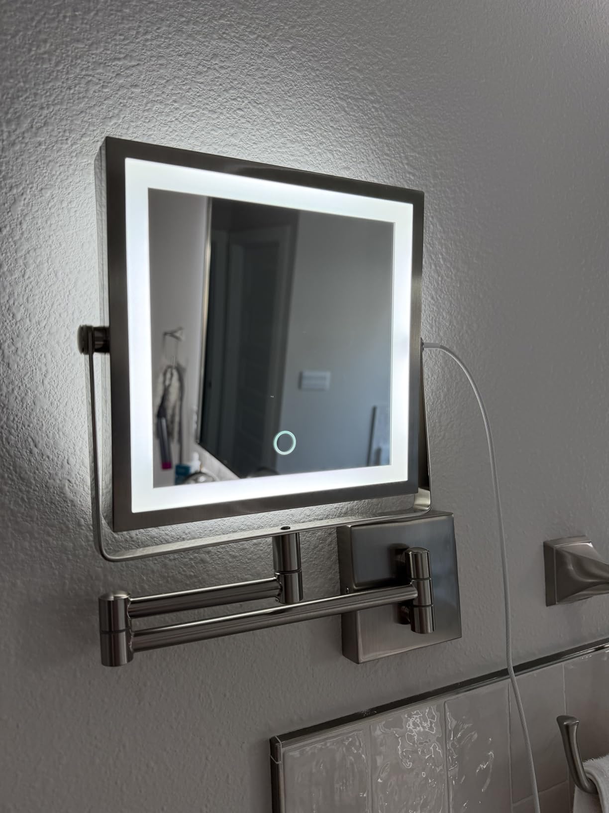 Ruacq Wall Mounted Makeup Mirror with Lights 1X/10X Dual Sided Matte Black customer photo 1