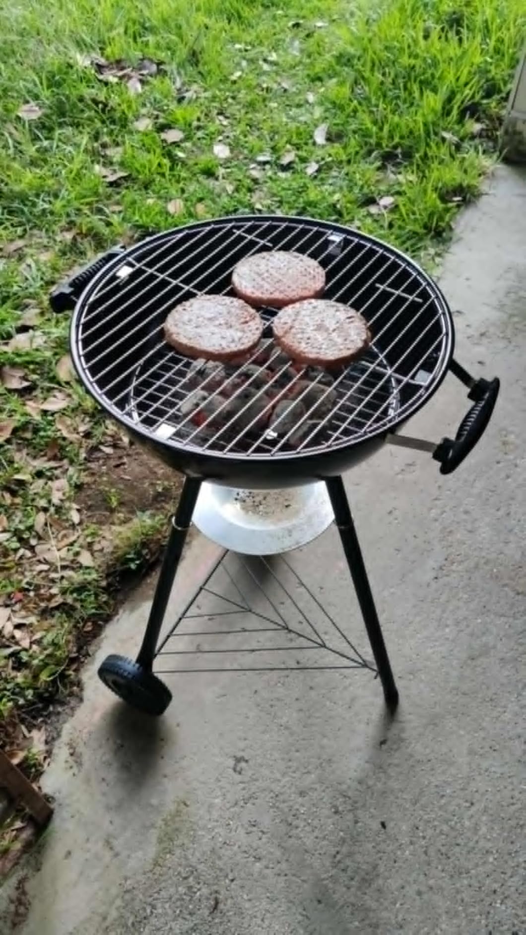 Joyfair Kettle Charcoal Grill, 18 Inch Outdoor Portable Camping BBQ Grills customer photo 2