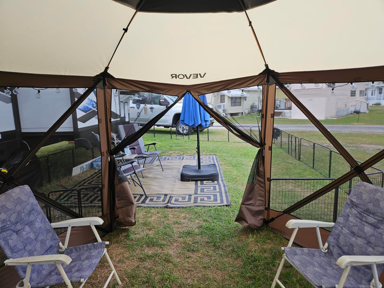 VEVOR Pop Up Gazebo Screen Tent, Pop-Up Instant Gazebo Tents with Mosquito Netting Outdoor Canopy, 6 Sided Sun Shelter 10x10ft with 6 Removable Wind Cloths & 2 Mesh Windows, Pavilion Tent for Patio customer photo 2