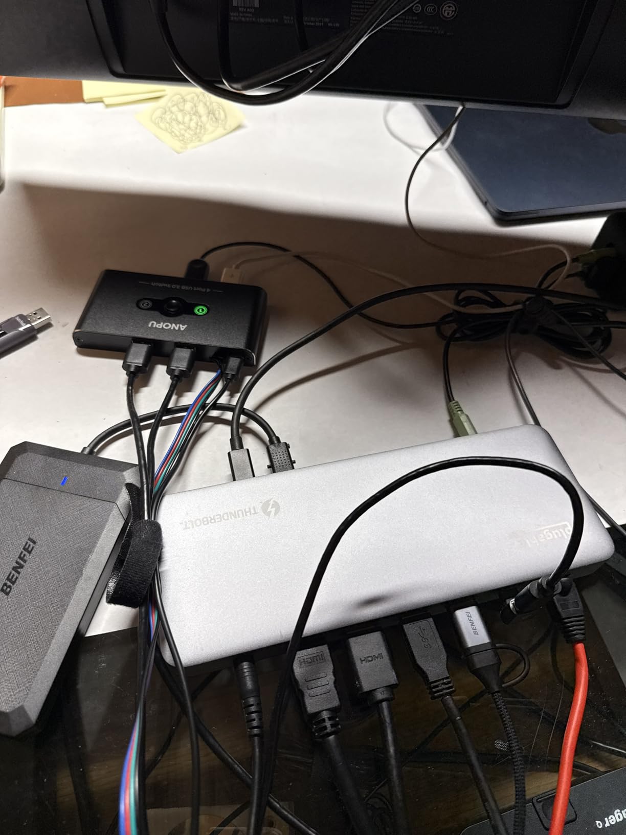 Plugable Thunderbolt 4 Dock for M4/M5 MacBook Air & Pro, 100W Charging customer photo 2