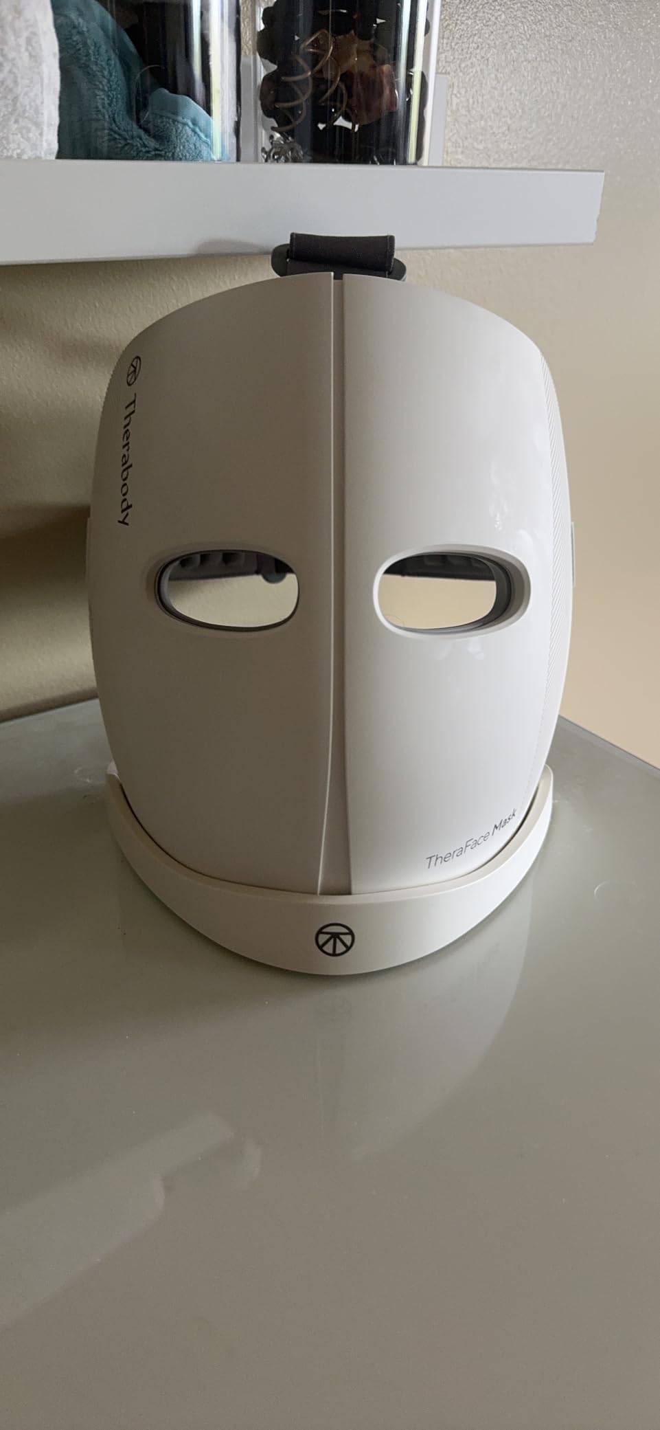 TheraFace Therabody Mask Glo - Cordless LED Skincare Face Mask with Red/Blue/Infrared Light & Relaxing Scalp Massage for Glowing, Healthier-Looking Skin - FDA Cleared customer photo 1