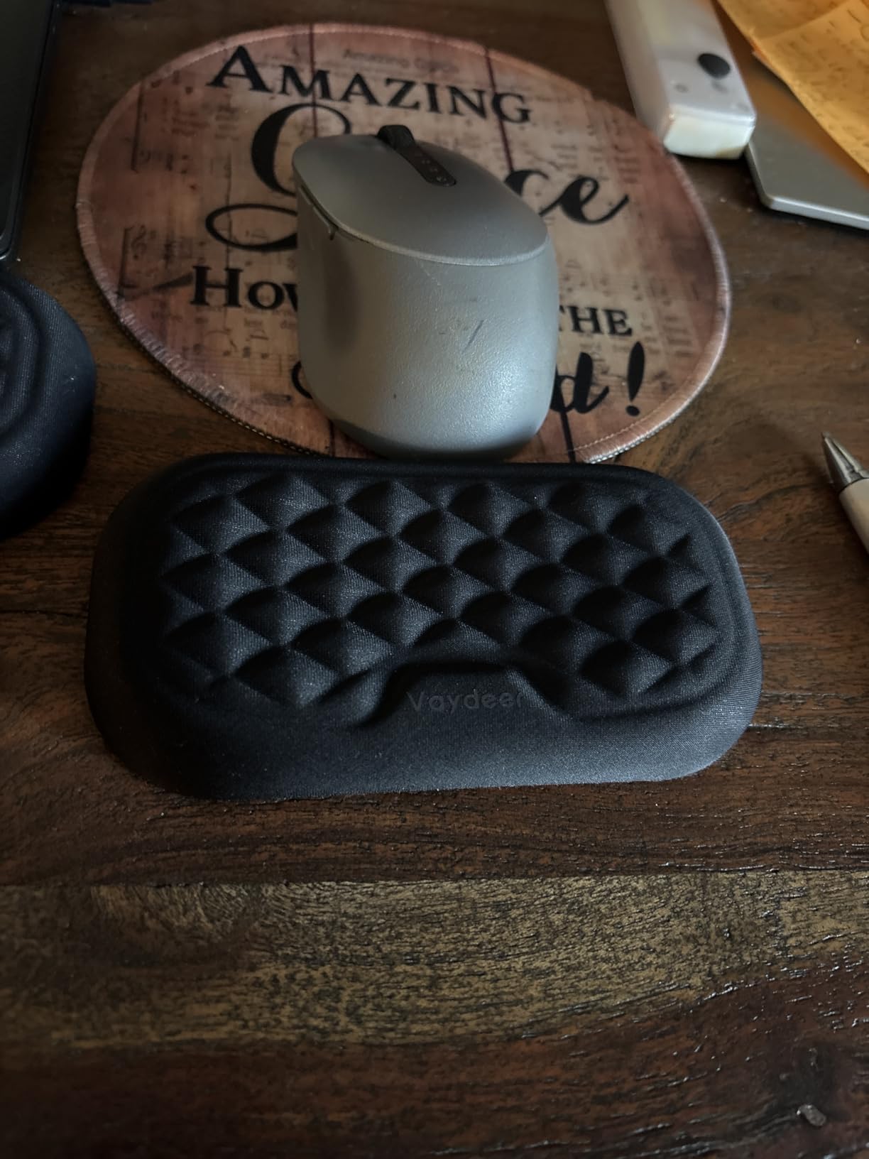 Vaydeer Extra Large Wide Wrist Rest Set for Keyboard and Mouse, Computer Ergonomic Wrist Support, Armrest Elbow Pad Mouse Rest, Typing Pain Relief Soft Memory Foam Desk Cushion for Office Work Gaming customer photo 2