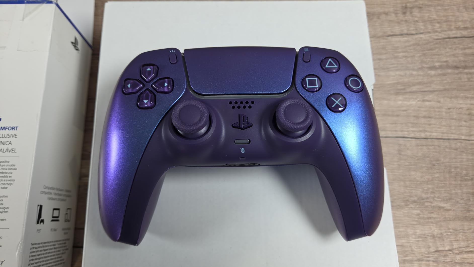 PlayStation DualSense® Wireless Controller – Remix Green - for PS5, PC, MAC & Mobile customer photo 2
