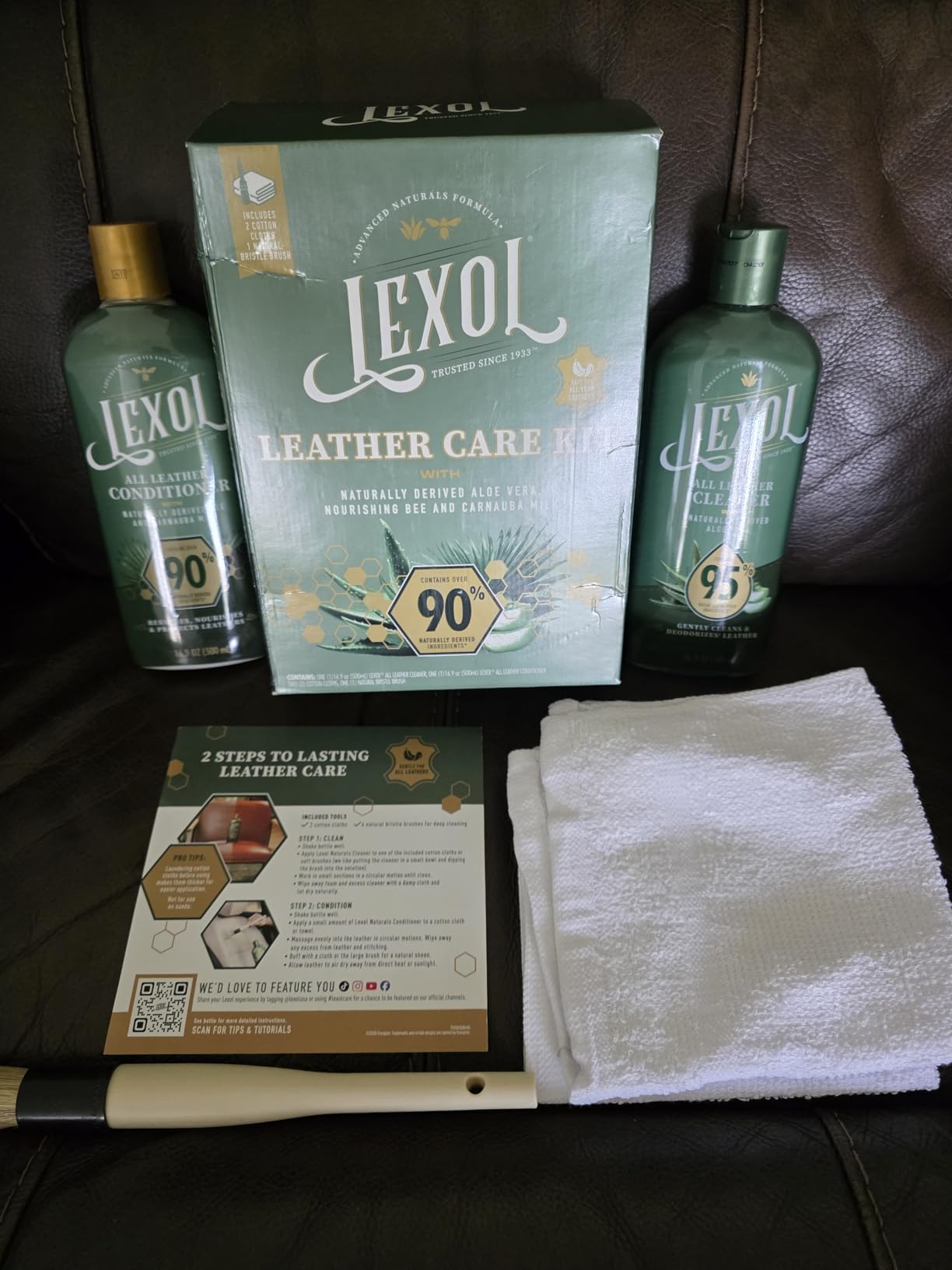 Lexol All Leather Care Kit - 5-Piece Natural Leather Cleaner & Conditioner with Aloe Vera, Bee Milk, Cloths & Brush for Car Seats, Furniture, Jackets, Bags & Boots, Gift for leather lovers customer photo 2