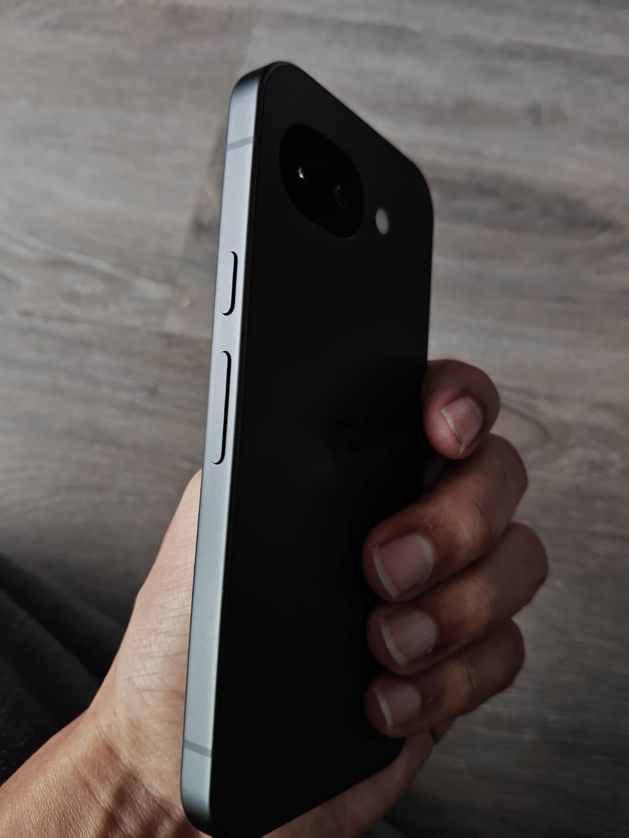 Google Pixel 10a - 30+ Hours Battery, Camera Coach, Gemini - Obsidian 128GB customer photo 2
