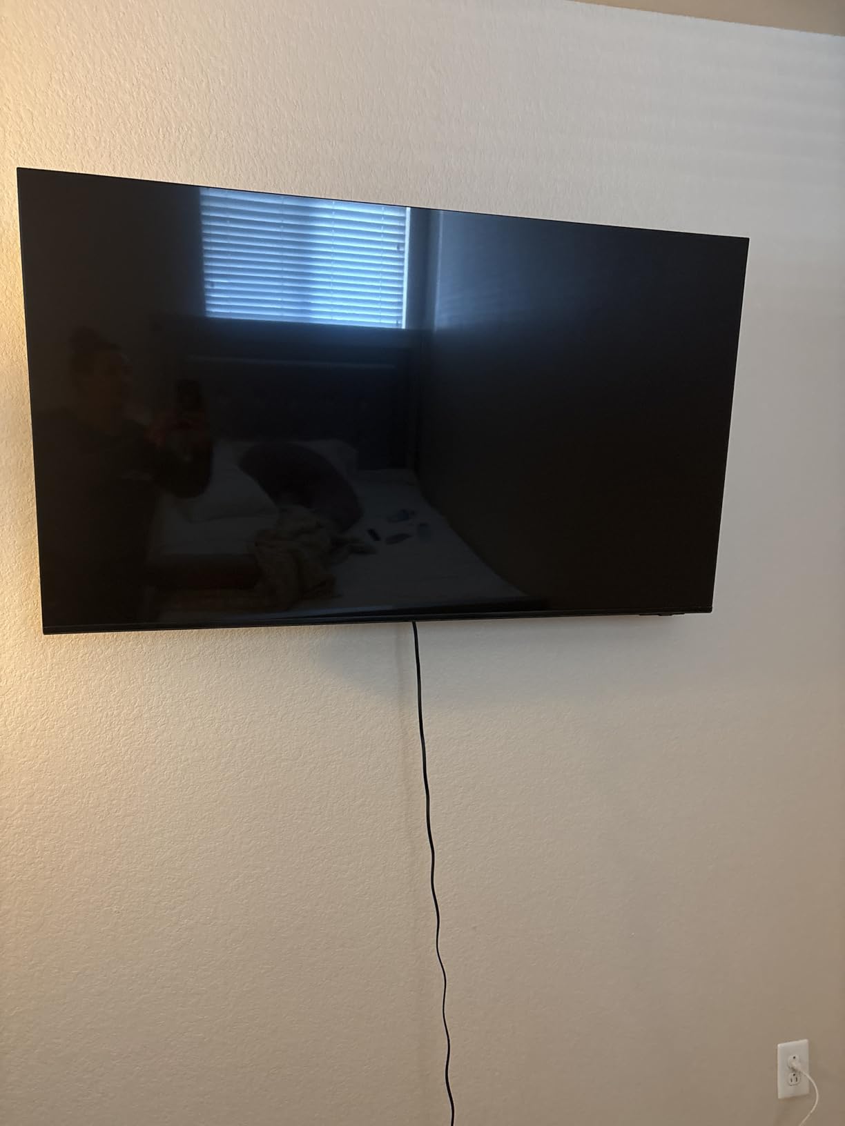 Samsung U8000H 43-inch customer photo 1