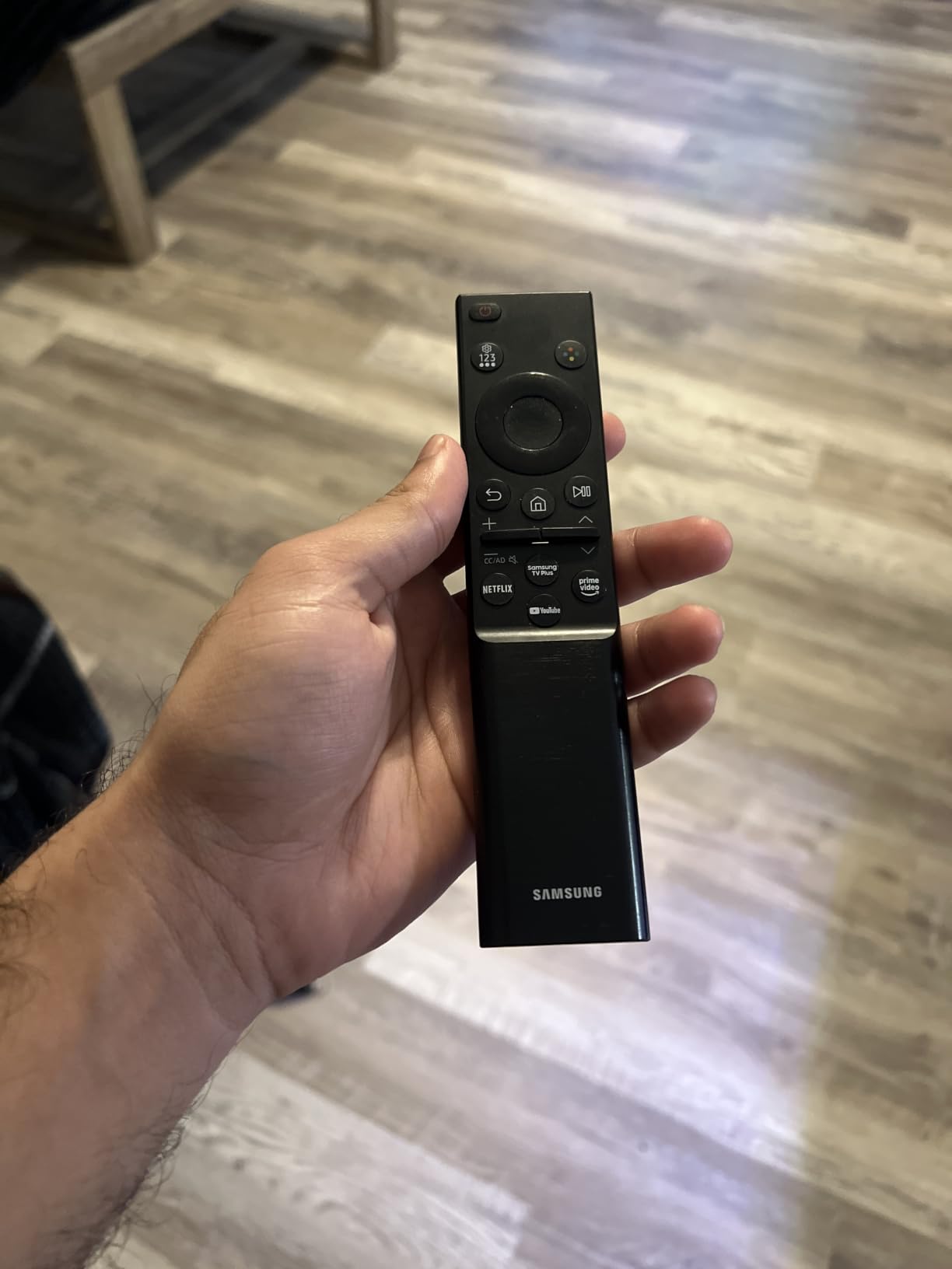 Samsung U8000H 43-inch customer photo 2
