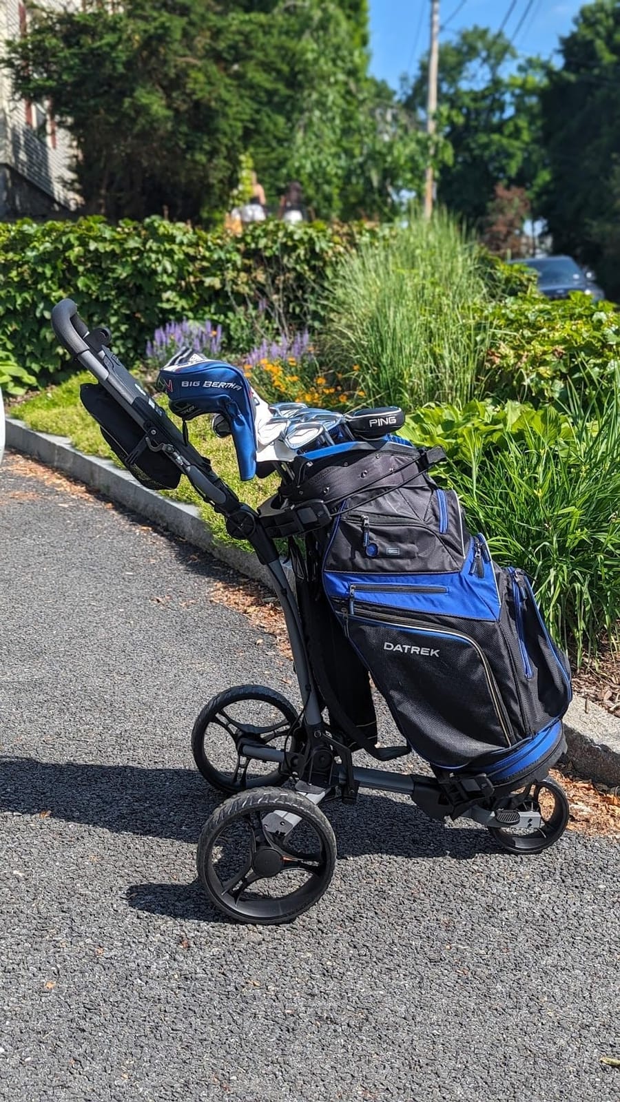 OMADA GOLF T2Lite Golf Push Cart | Lightweight, Ultra-Compact Folding Golf Cart | Large All Terrain Wheels | Umbrella Holder Included | Deep Storage Console | Adjustable Handle, Handbrake + Cup Holder customer photo 1