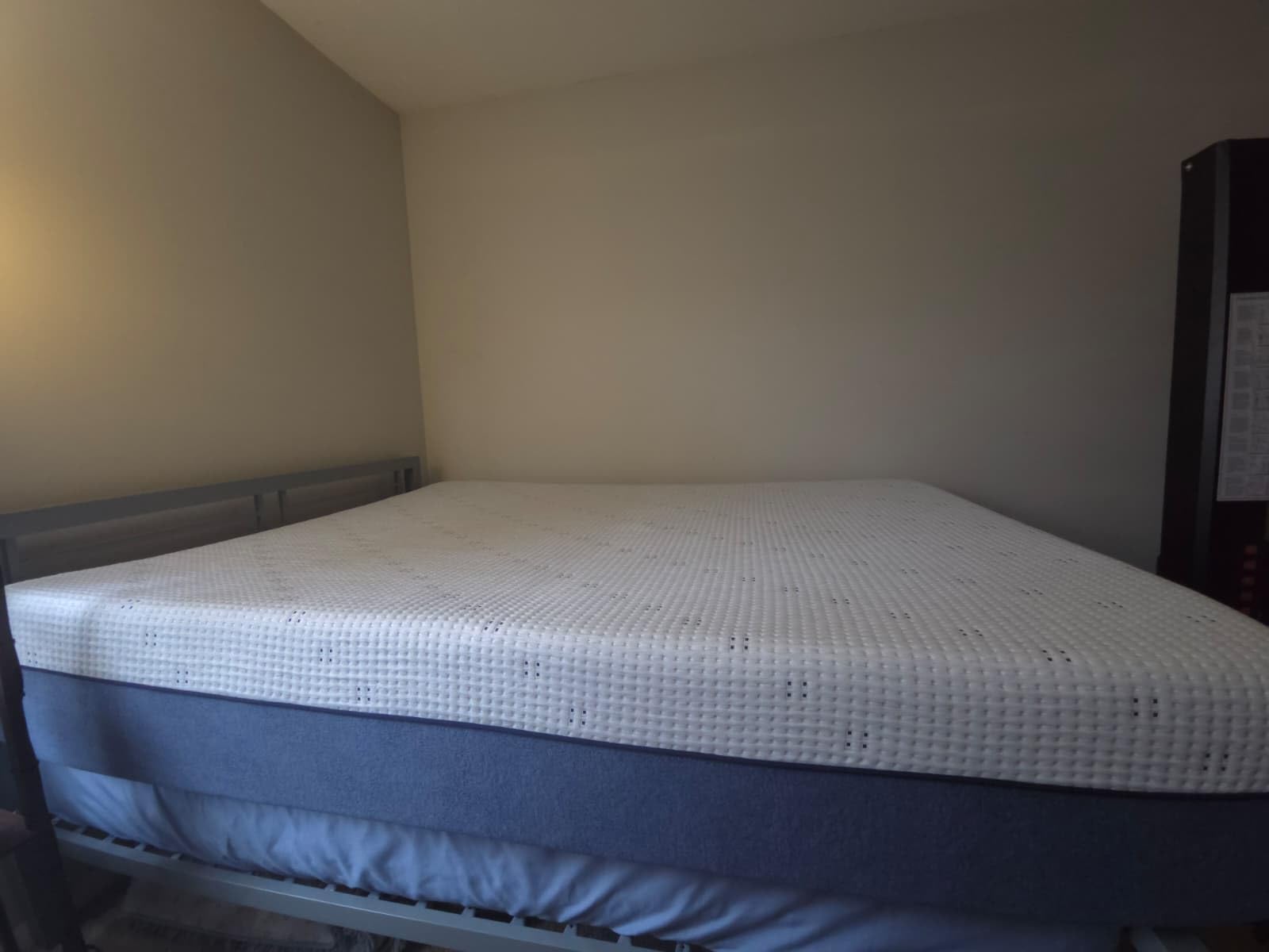 Dyonery RV Mattress Short Queen 10 Inch Gel Memory Foam Medium Support customer photo 1
