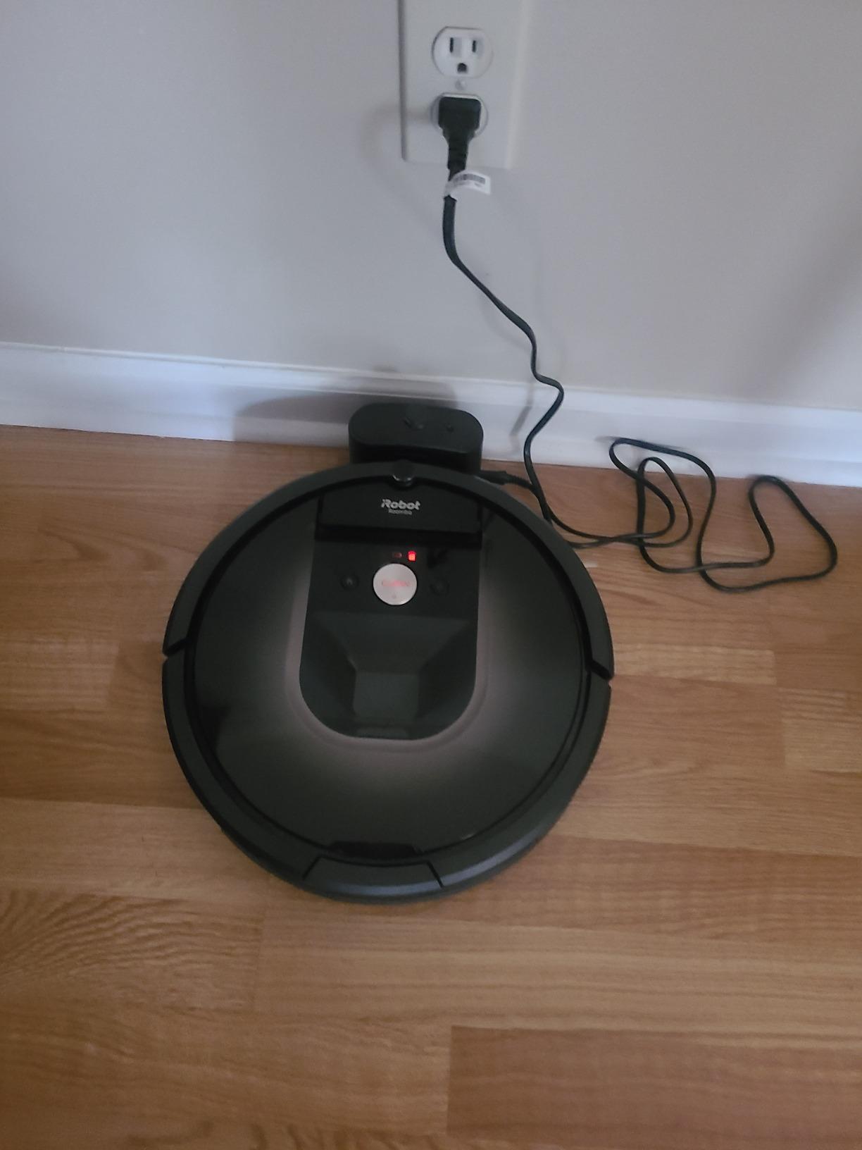 iRobot Roomba 115X Combo Robot Vacuum & Mop, 15,000 Pa, Easy to use, Intense Power-Lifting Suction, LiDAR Navigation, Multiple Cleaning Modes, Avoids Mopping Carpets, Self-Charging customer photo 2