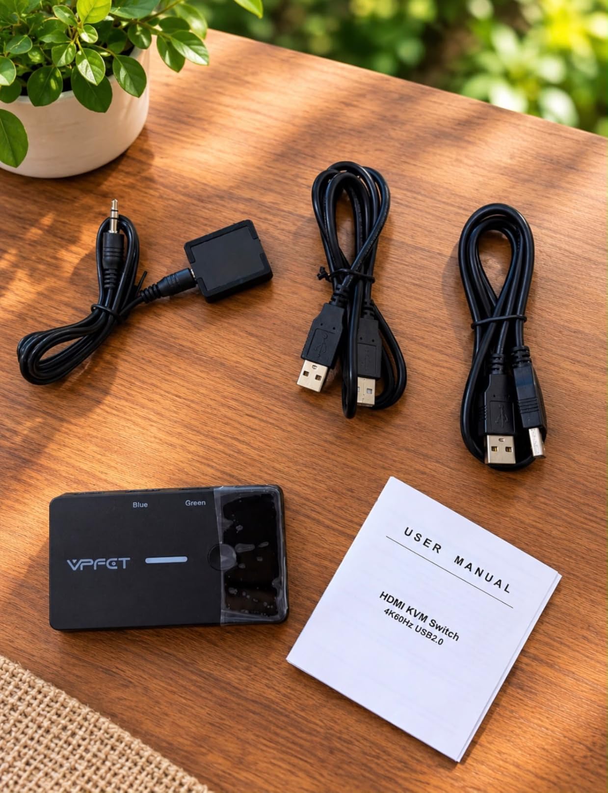 HDMI KVM Switch 1 Monitors 2 Computers 4K@60Hz USB KVM Switches 2 Ports for 2 PC Sharing Single Monitor and Keyboard Mouse with Wired Extend Controller Plug and Play customer photo 2